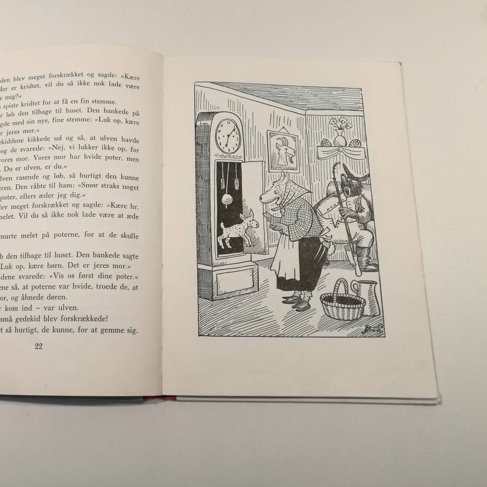 Skal vi læse et eventyr - dyreeventyr genfortalt for små børn af Helga Mollerup