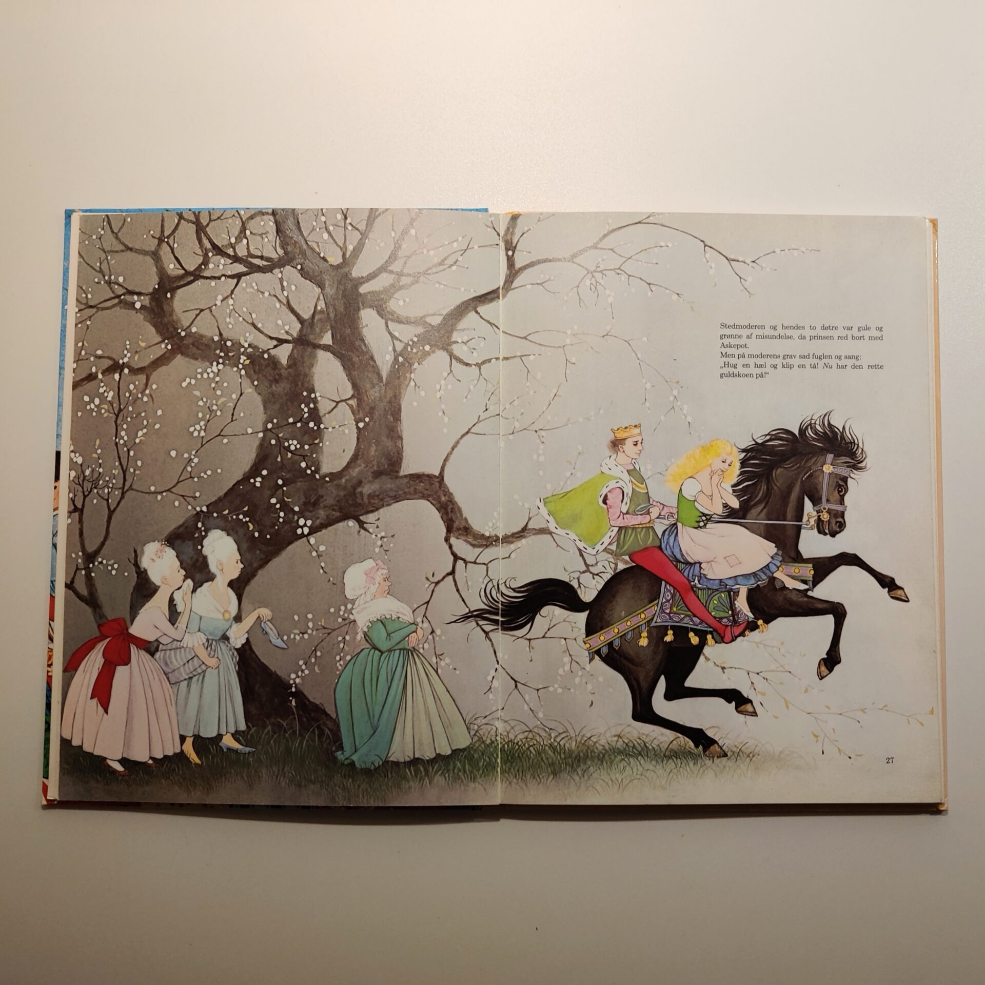 Børnenes store eventyrbog af Gyo Fujikawa