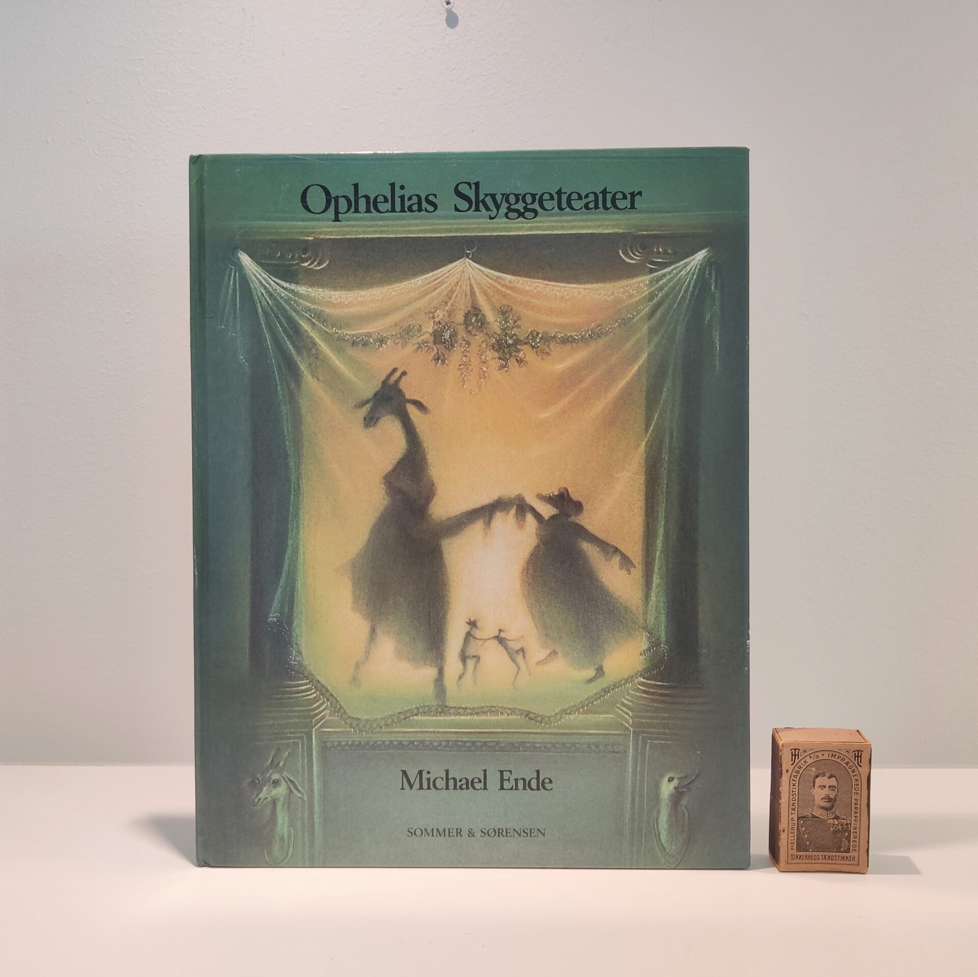 Ophelias skyggeteater af Michael Ende