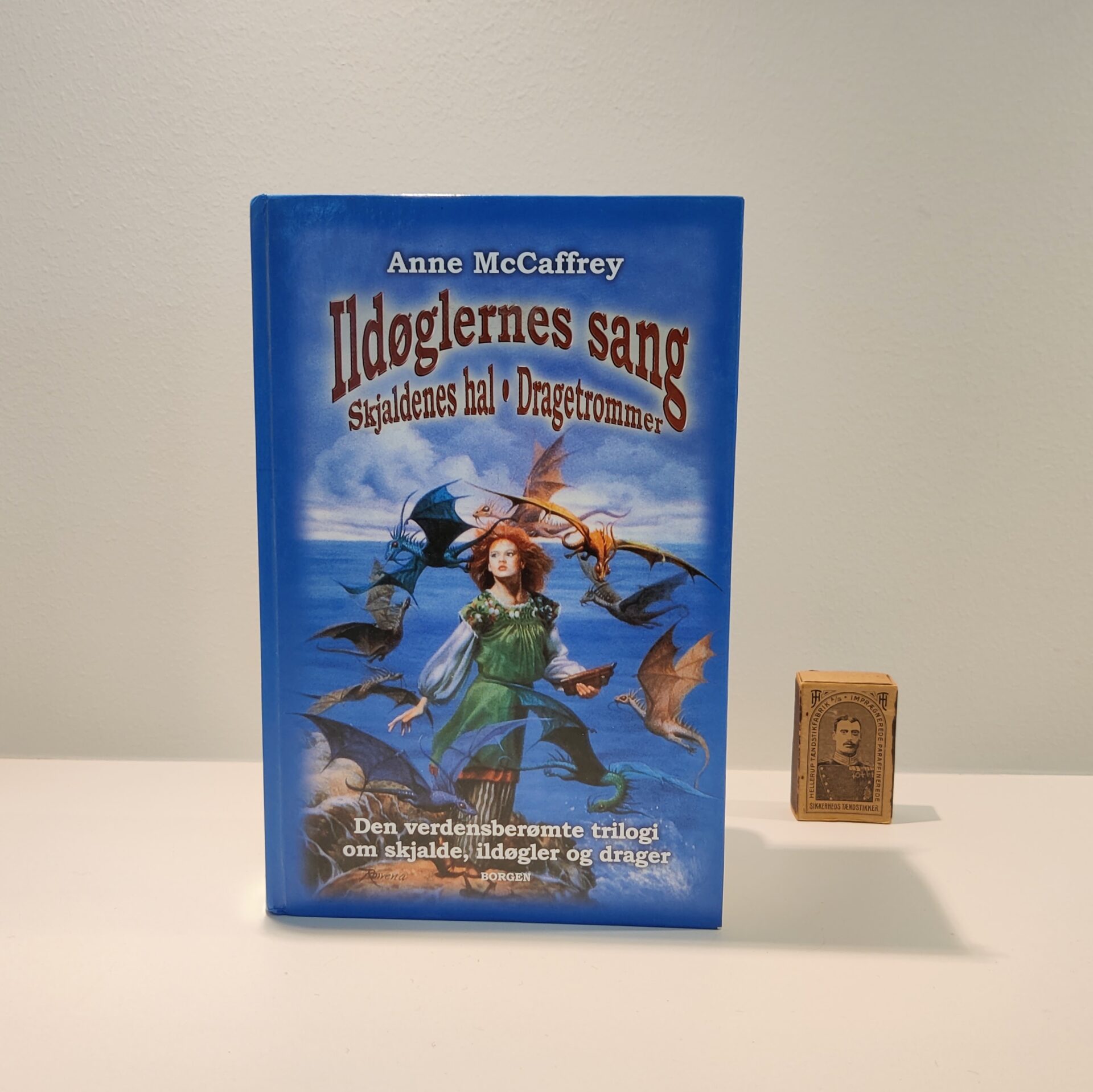 Ildøglernes sang - samlet udgave af Anne McCaffrey