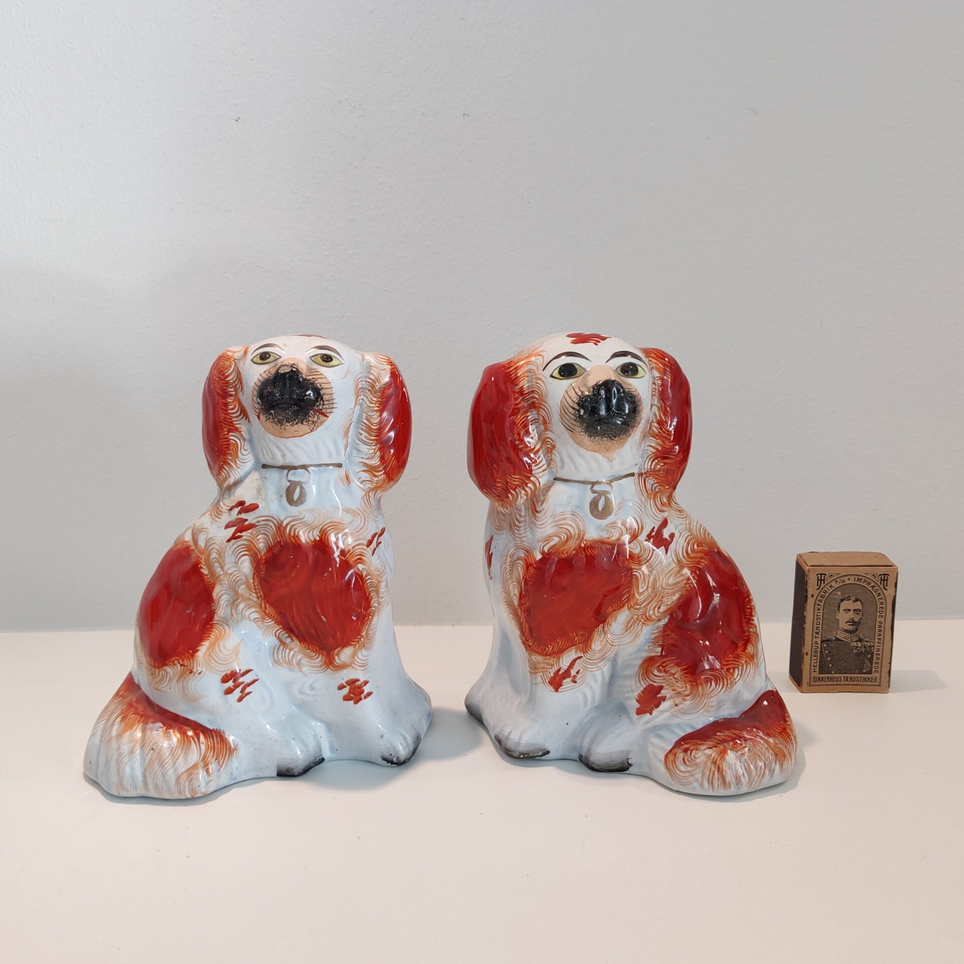 Par Staffordshire hunde - sømandshunde