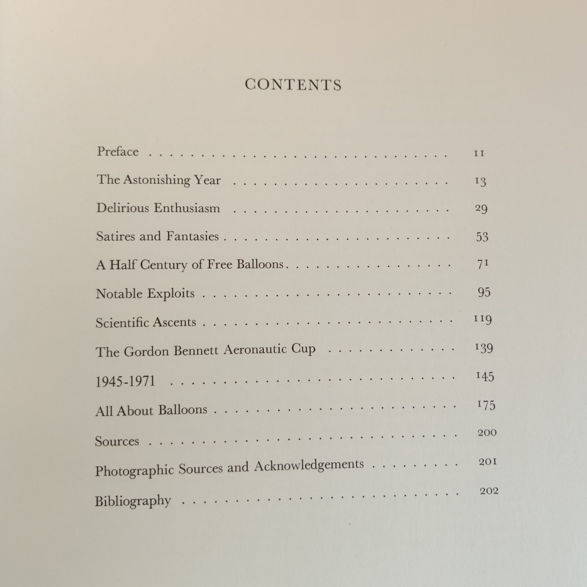 The Romance of Ballooning : The Story of the Early Aeronauts by Edita Lausanne - Billede 2