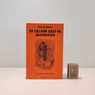 En sælsom gæst på Skovborgen af Lucy Boston